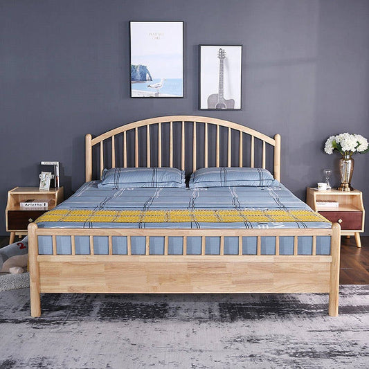 سرير بتصميم خشبي فاخر