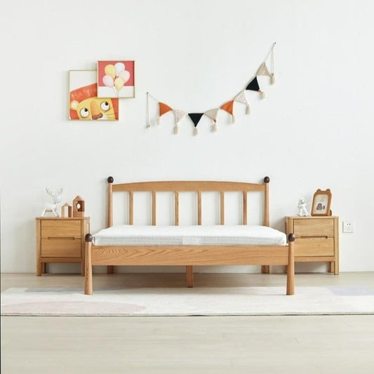 سرير اطفال بتصميم خشبي مميز