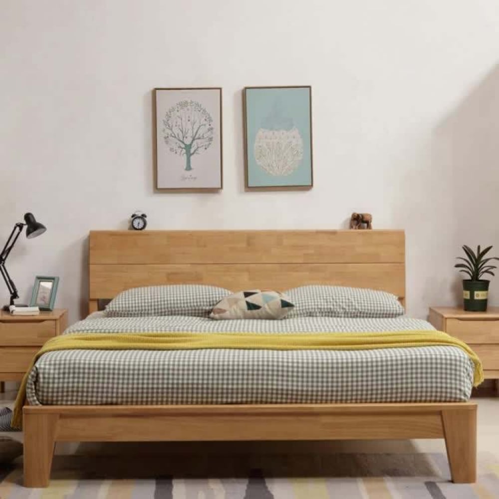 سرير بتصميم خشبي مميز